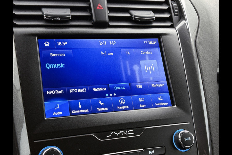 Ford Mondeo Wagon 2.0 Hybrid Titanium Automaat / Pdc.V+A / Navigatie / Radio-multimedia /  Airco-ecc. / Apk 12-2027
