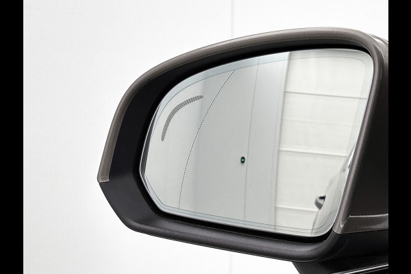 Volvo XC40 T5 180PK Hybride SOH 91% Inscription / Panoramadak / Leder / Trekhaak / airco-ecc./ Stuurverwarming / Navigatie / Apk 10-2026