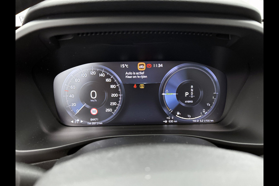 Volvo XC40 T5 180PK Hybride SOH 91% Inscription / Panoramadak / Leder / Trekhaak / airco-ecc./ Stuurverwarming / Navigatie / Apk 10-2026