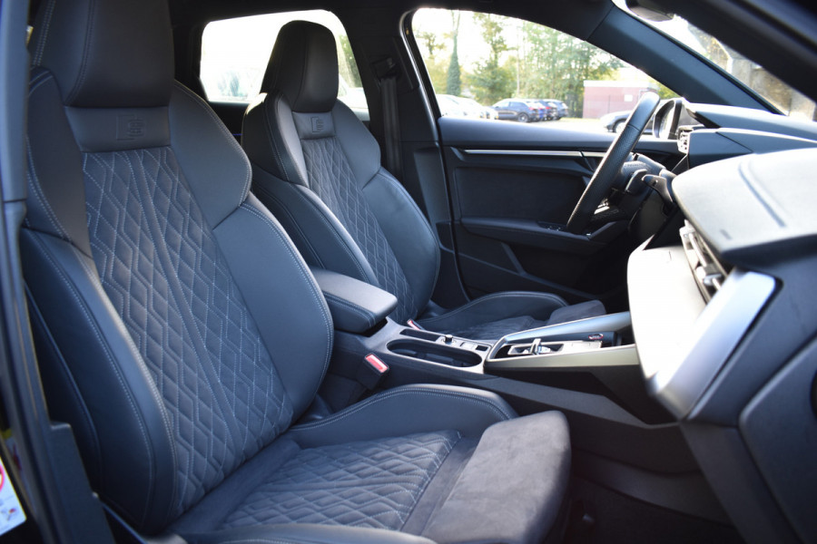 Audi S3 Sportback 2.0 TFSI S3 QUATTRO 310PK S-TRONIC S3-SPORT CAMERA/LEDER/CARPLAY FABRIEKS GARANTIE