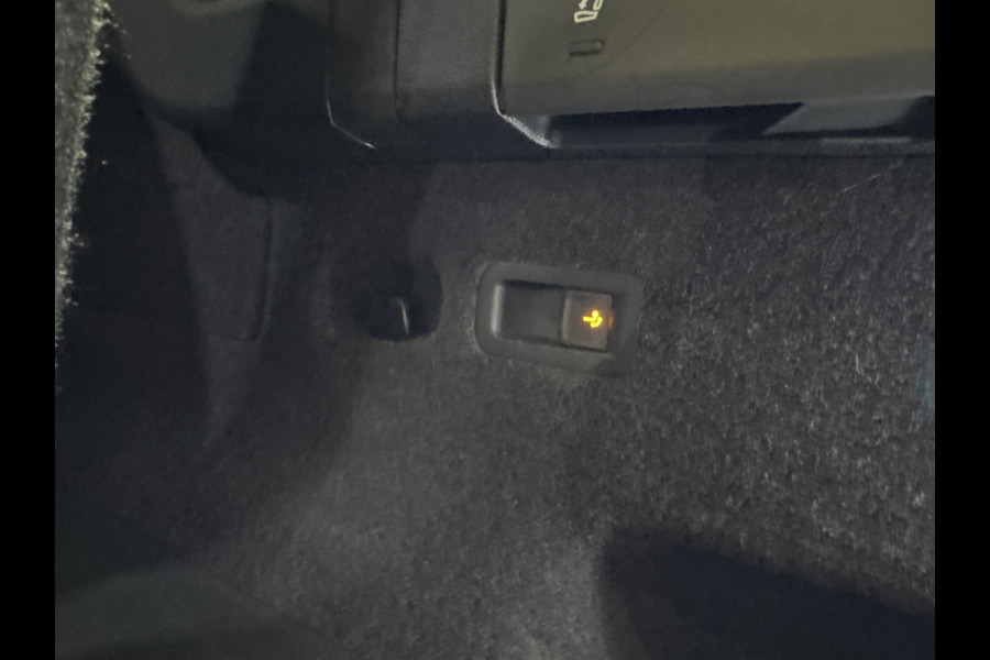 Volkswagen Tayron 1.5 eTSI 150PK DSG LIFE 7-PERSOONS/TREKHAAK/360CAMERA FABRIEKS GARANTIE