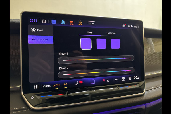 Volkswagen Tayron 1.5 eTSI 150PK DSG LIFE 7-PERSOONS/TREKHAAK/360CAMERA FABRIEKS GARANTIE