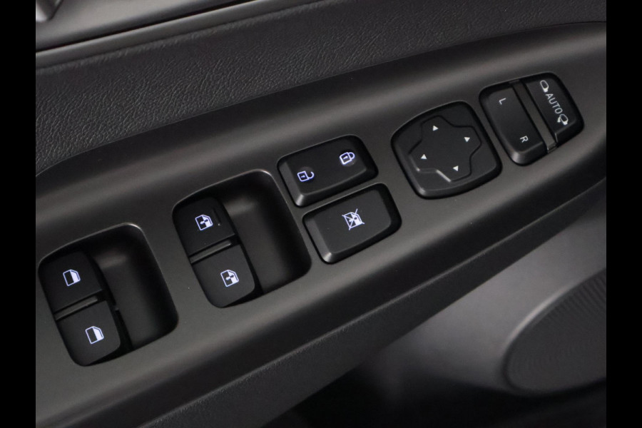 Hyundai Kona EV Premium 64 kWh | Schuif-Kanteldak | Stuur-& Stoelverwarming | Apple Carplay&AndroidAUTO | Leder | Camera |