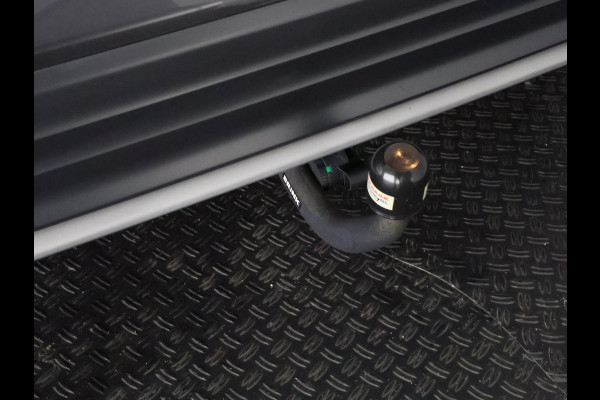 Hyundai Kona EV Premium 64 kWh | Schuif-Kanteldak | Stuur-& Stoelverwarming | Apple Carplay&AndroidAUTO | Leder | Camera |