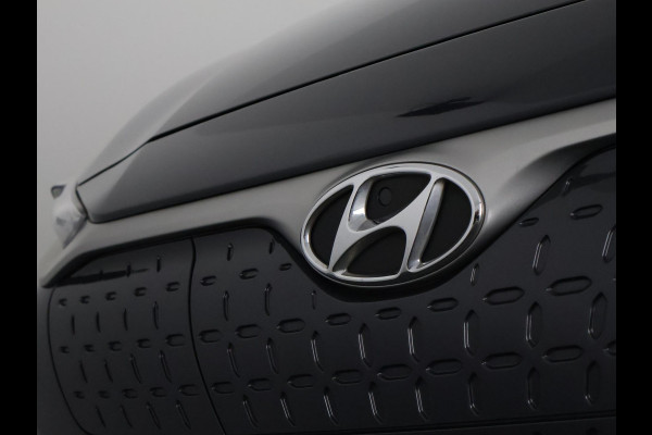 Hyundai Kona EV Premium 64 kWh | Schuif-Kanteldak | Stuur-& Stoelverwarming | Apple Carplay&AndroidAUTO | Leder | Camera |