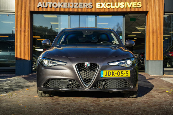 Alfa Romeo Giulia 2.0 T AWD B4 + GEPANTSERD 280 PK | Diplomatiek veiligheidsglas | Ex-regeringsauto Italië | Unieke historie