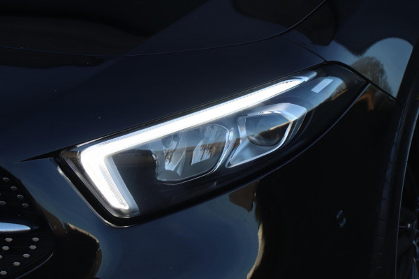 Mercedes-Benz A-Klasse 180 AMG | PANO | Sfeerverlichting | Camera | Nette auto!