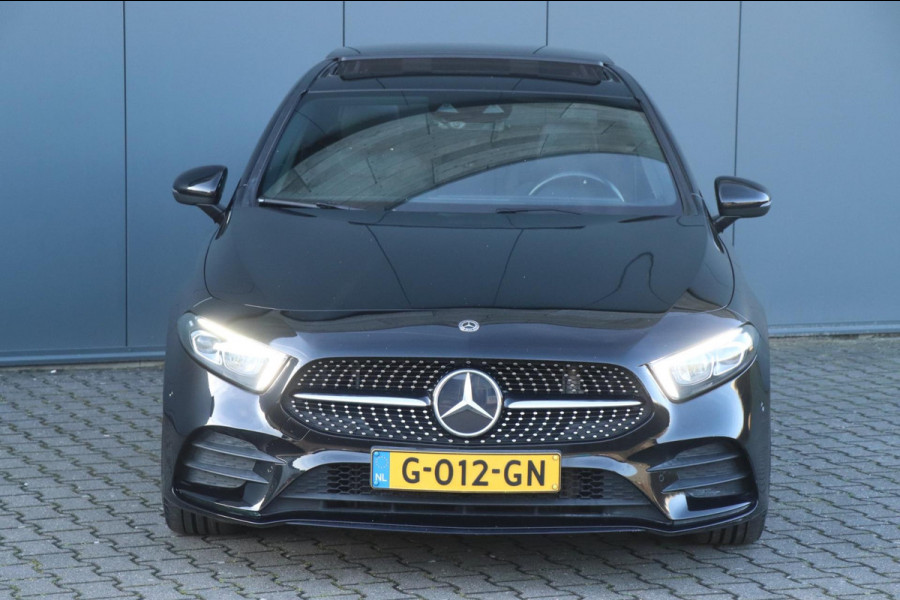 Mercedes-Benz A-Klasse 180 AMG | PANO | Sfeerverlichting | Camera | Nette auto!