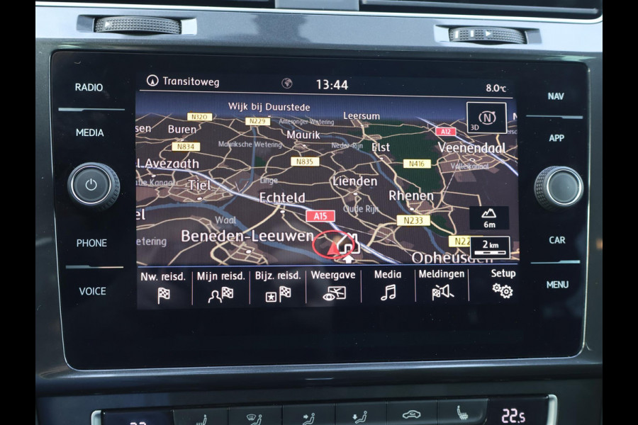 Volkswagen Golf 1.6 TDI 116 PK AUT. *1e EIGENAAR / BTW* + MASSAGE | CARPLAY | ADAPTIVE CRUISE | TREKHAAK | STOELVERW. | DAB