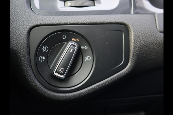 Volkswagen Golf 1.6 TDI 116 PK AUT. *1e EIGENAAR / BTW* + MASSAGE | CARPLAY | ADAPTIVE CRUISE | TREKHAAK | STOELVERW. | DAB