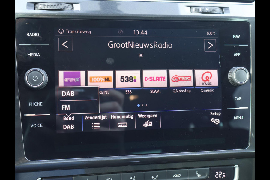 Volkswagen Golf 1.6 TDI 116 PK AUT. *1e EIGENAAR / BTW* + MASSAGE | CARPLAY | ADAPTIVE CRUISE | TREKHAAK | STOELVERW. | DAB