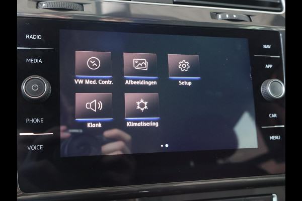 Volkswagen Golf 1.6 TDI 116 PK AUT. *1e EIGENAAR / BTW* + MASSAGE | CARPLAY | ADAPTIVE CRUISE | TREKHAAK | STOELVERW. | DAB