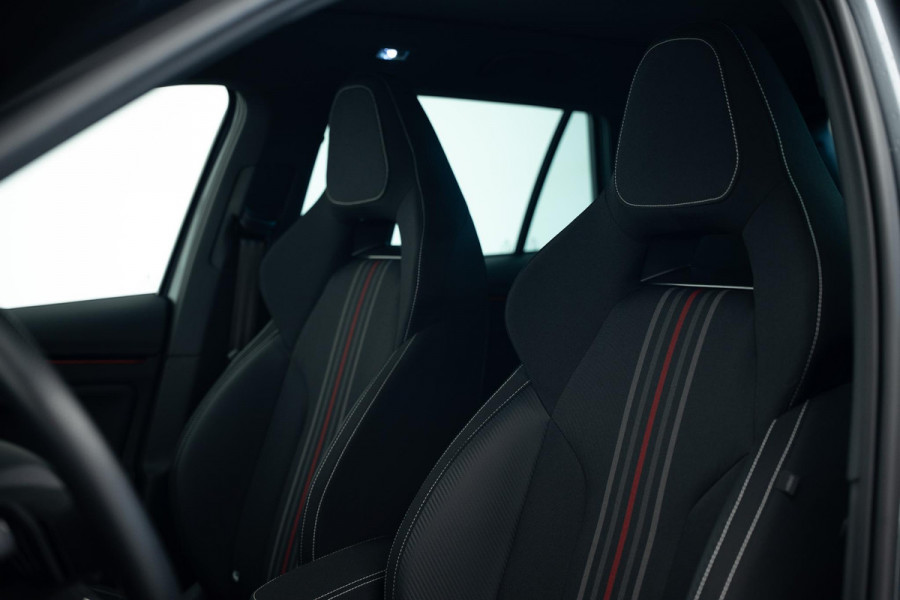 Škoda Kamiq 1.0 TSI Monte Carlo |Glazen Dak|Camera|ACC|Stoelverwarming|Stuurverwarming|Dodehoek|