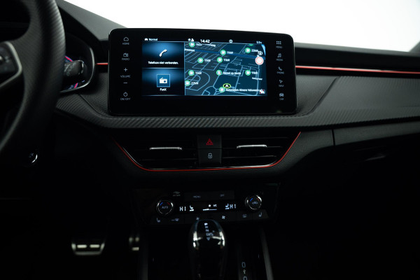 Škoda Kamiq 1.0 TSI Monte Carlo |Glazen Dak|Camera|ACC|Stoelverwarming|Stuurverwarming|Dodehoek|