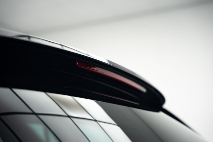 Škoda Kamiq 1.0 TSI Monte Carlo |Glazen Dak|Camera|ACC|Stoelverwarming|Stuurverwarming|Dodehoek|