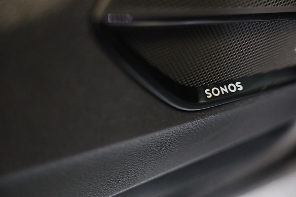 Audi Q3 45 TFSI e RSQ3 Look / 245 PK / Memory / 360 Camera / Sonos / ACC / Open Pano / Virtual Cockpit / Matrix / Pdc / 21 Inch