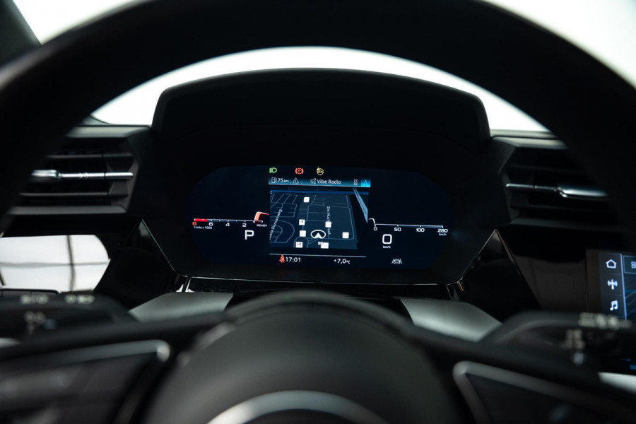 Audi A3 Sportback 30 TFSI S edition |Pano|Leder|Lane Assist|Stoelverwarming|