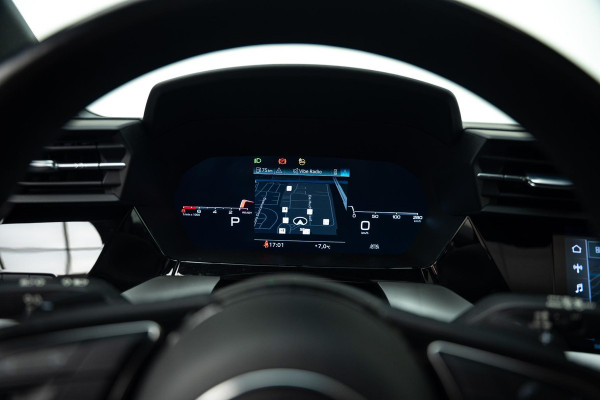 Audi A3 Sportback 30 TFSI S edition |Pano|Leder|Lane Assist|Stoelverwarming|