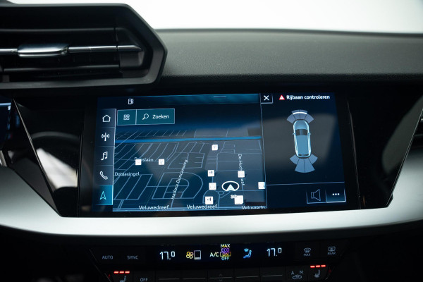 Audi A3 Sportback 30 TFSI S edition |Pano|Leder|Lane Assist|Stoelverwarming|