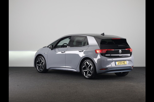 Volkswagen ID.3 First Plus 58 kWh | Navigatie | Parkeersensoren | Achteruitrijcamera | Stoelverwarming |
