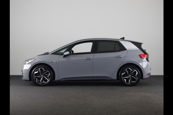 Volkswagen ID.3 First Plus 58 kWh | Navigatie | Parkeersensoren | Achteruitrijcamera | Stoelverwarming |