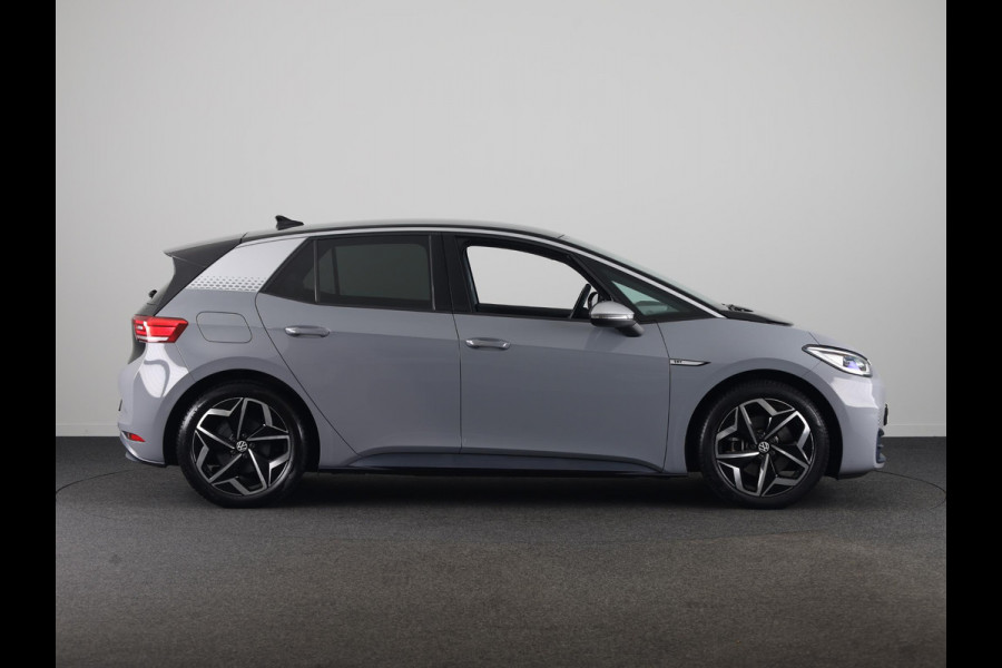 Volkswagen ID.3 First Plus 58 kWh | Navigatie | Parkeersensoren | Achteruitrijcamera | Stoelverwarming |