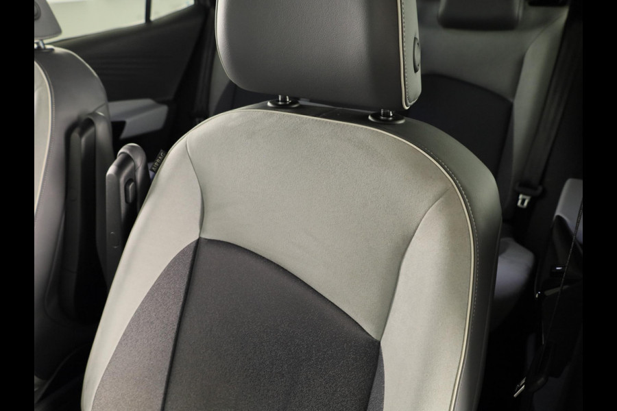 Volkswagen ID.3 First Plus 58 kWh | Navigatie | Parkeersensoren | Achteruitrijcamera | Stoelverwarming |