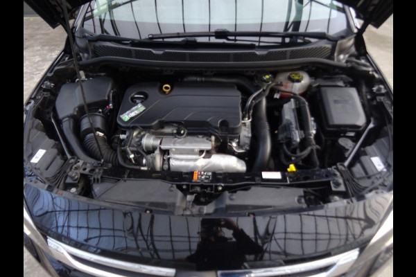 Opel Astra Sports Tourer 1.4 Innovation * LUXE UITVOERING !!