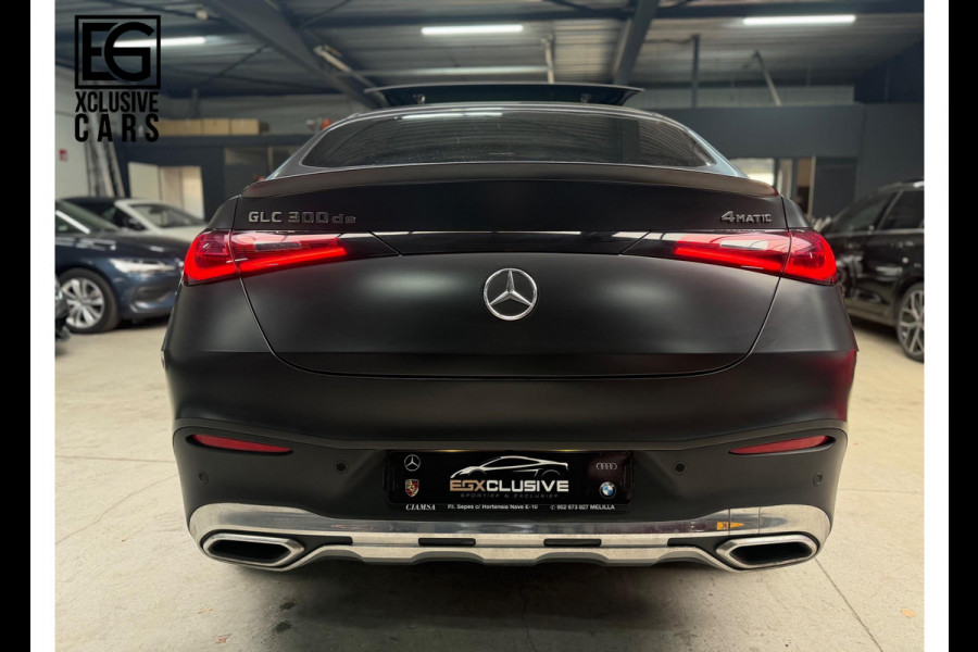 Mercedes-Benz GLC Coupé 300de 4MATIC Luxury Line AMG PANO BURMESTER