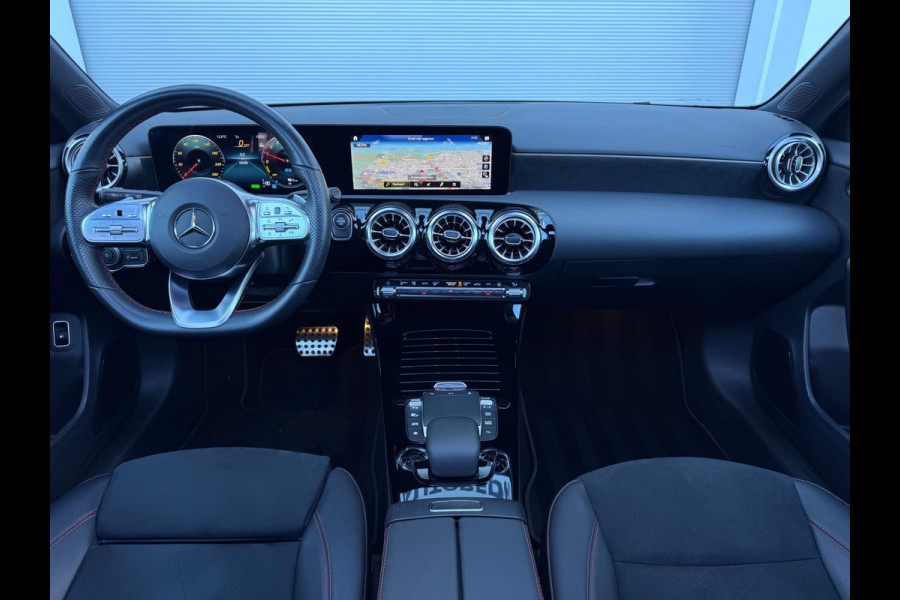 Mercedes-Benz A-Klasse 250 e AMG Line Pano/360/Memory/Sfeer