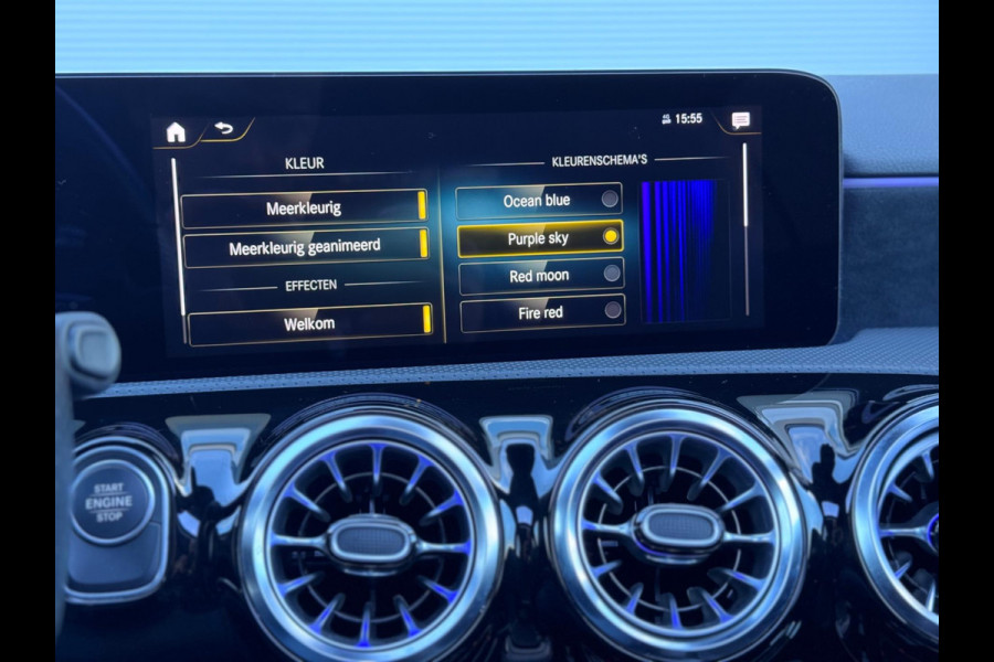 Mercedes-Benz A-Klasse 250 e AMG Line Pano/360/Memory/Sfeer