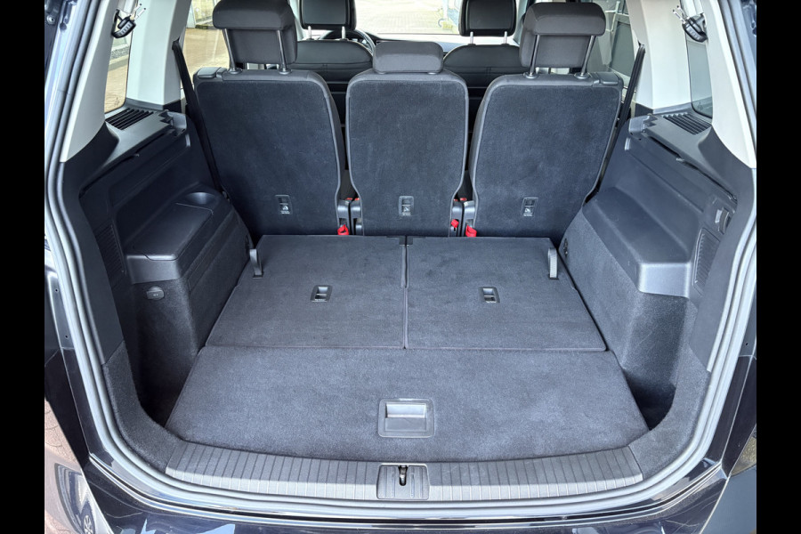 Volkswagen Touran 1.5 TSi 150pk Highline 7-persoons NAVI/CARPLAY/CLIMA/ADAPT/CRUISE/PDC
