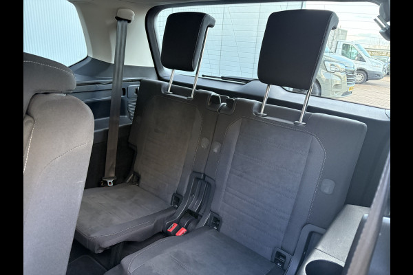 Volkswagen Touran 1.5 TSi 150pk Highline 7-persoons NAVI/CARPLAY/CLIMA/ADAPT/CRUISE/PDC
