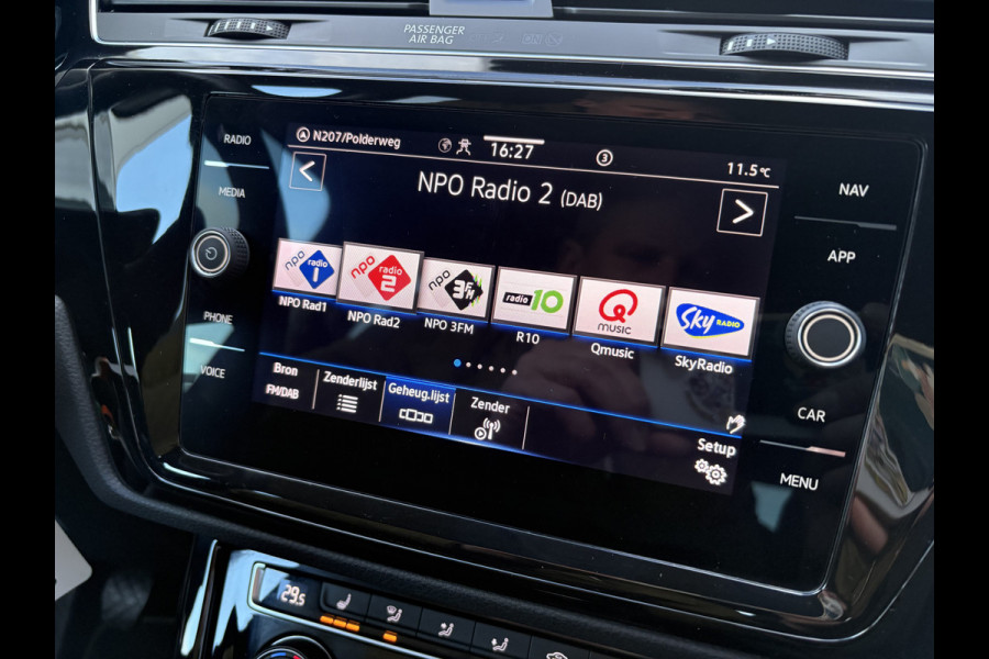 Volkswagen Touran 1.5 TSi 150pk Highline 7-persoons NAVI/CARPLAY/CLIMA/ADAPT/CRUISE/PDC