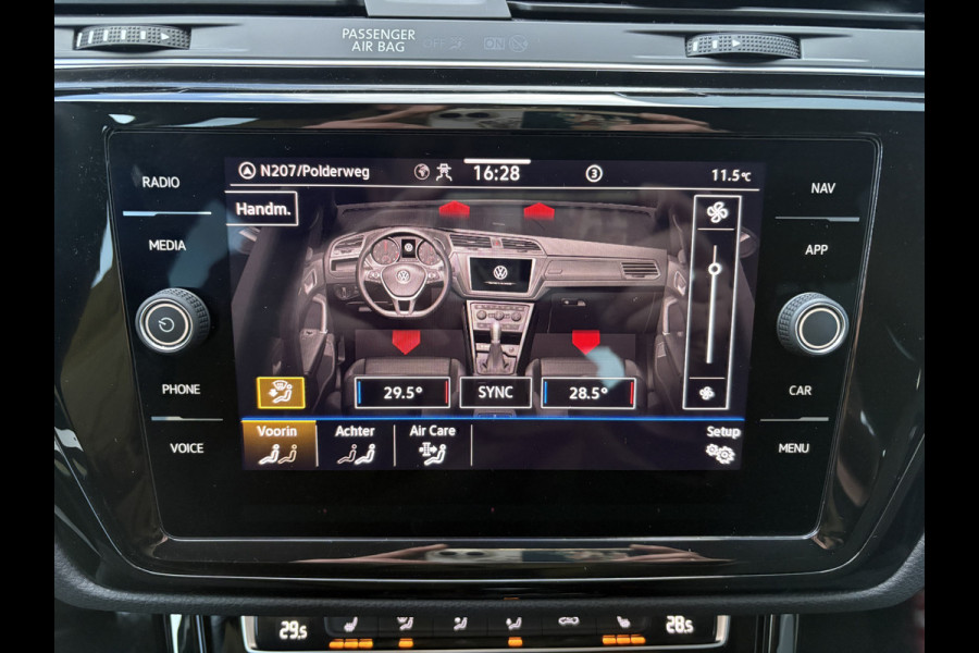 Volkswagen Touran 1.5 TSi 150pk Highline 7-persoons NAVI/CARPLAY/CLIMA/ADAPT/CRUISE/PDC