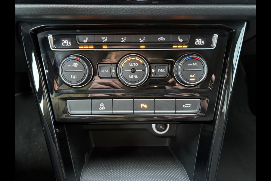 Volkswagen Touran 1.5 TSi 150pk Highline 7-persoons NAVI/CARPLAY/CLIMA/ADAPT/CRUISE/PDC