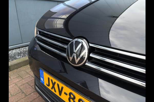 Volkswagen Touran 1.5 TSi 150pk Highline 7-persoons NAVI/CARPLAY/CLIMA/ADAPT/CRUISE/PDC