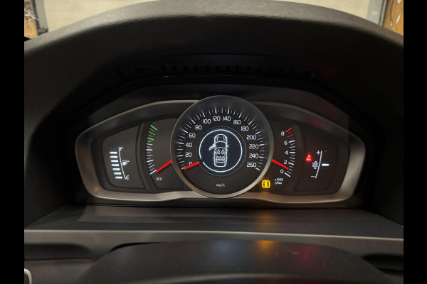 Volvo V60 2.0 T3 Polar+ Dynamic CRUISE, CLIMA, ALL-IN PRIJS