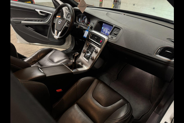 Volvo V60 2.0 T3 Polar+ Dynamic CRUISE, CLIMA, ALL-IN PRIJS
