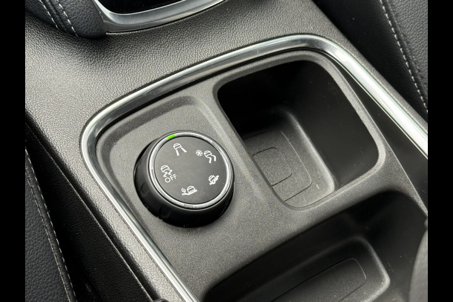 Opel Grandland X BWJ 2019 | 1.2T 131PK Bus Executive AUTOMAAT | TREKHAAK | CAMERA A | LEDER/STOF | NAVI | CLIMA | STOELVERW | CARPLAY | PRIVACY GLASS |