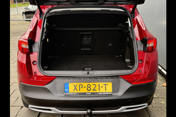 Opel Grandland X BWJ 2019 | 1.2T 131PK Bus Executive AUTOMAAT | TREKHAAK | CAMERA A | LEDER/STOF | NAVI | CLIMA | STOELVERW | CARPLAY | PRIVACY GLASS |