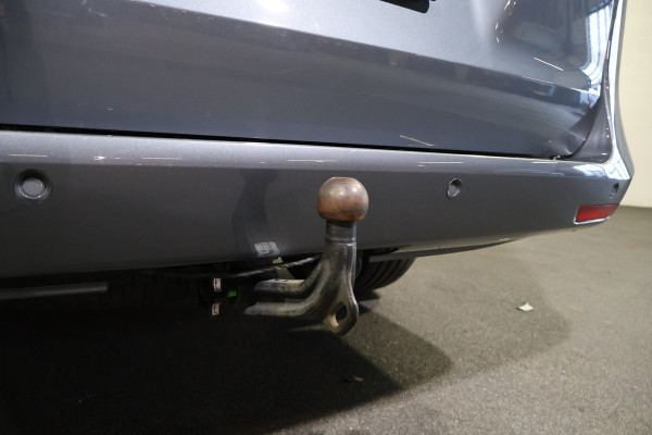 Mercedes-Benz V-Klasse 250d Lang DC Avantgarde Airco Navigatie 360Gr Camera