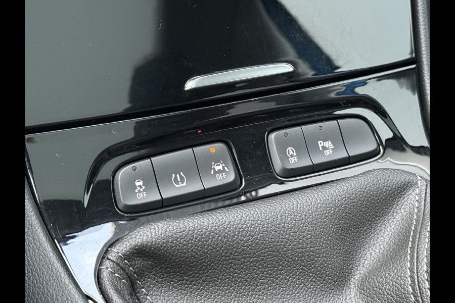 Opel Grandland X BWJ 2019 | 1.2T 131PK Bus. Executive | TREKHAAK | PANO DAK | CLIMA | NAVI | 18'' LMV | CARPLAY | SPORTSTOELEN | PDC 2X