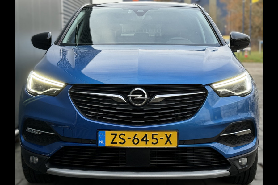 Opel Grandland X BWJ 2019 | 1.2T 131PK Bus. Executive | TREKHAAK | PANO DAK | CLIMA | NAVI | 18'' LMV | CARPLAY | SPORTSTOELEN | PDC 2X