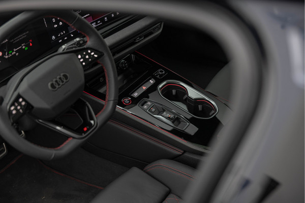 Audi A6 Avant 3.0 TFSI 367pk S-line Pano Luchtv. 4-wielsturing B&O HuD