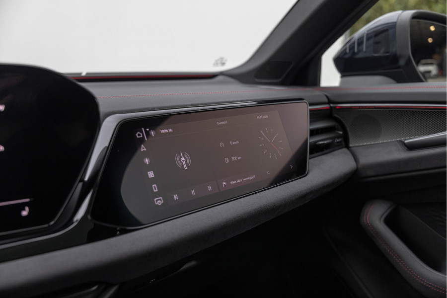 Audi A6 Avant 3.0 TFSI 367pk S-line Pano Luchtv. 4-wielsturing B&O HuD