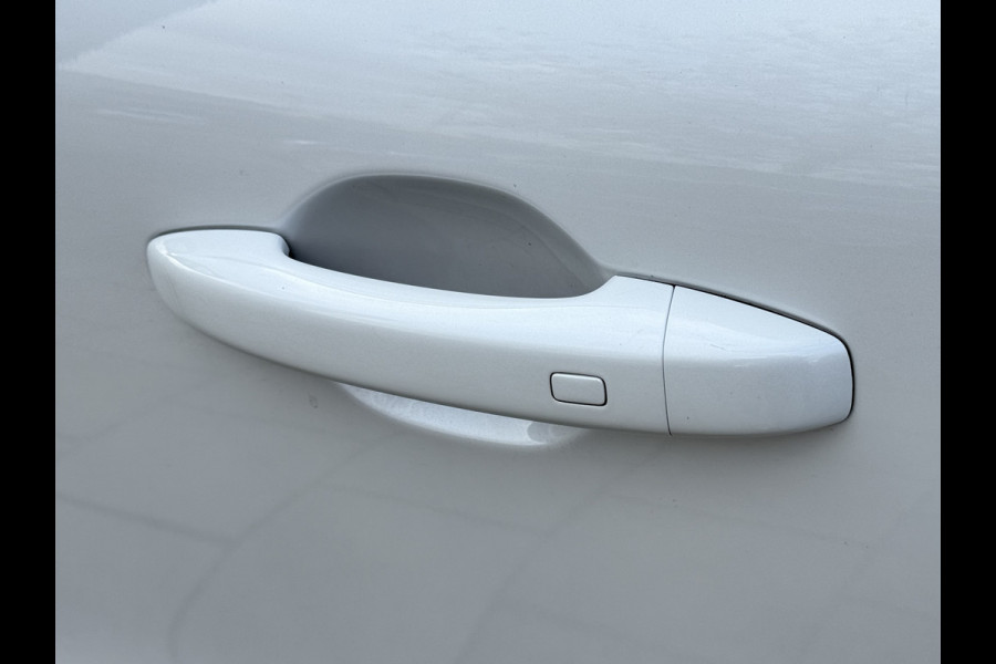 Renault Captur BWJ 2020 | 1.0 TCe 100 Intens | CLIMA | NAVI  CRUISE | CARPLAY | PRIVACY GLASS | TWO TONE