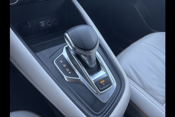 Renault Captur 1.3 TCe 130 Initiale Paris | Stuurverwarming | Leer | Adaptieve Cruise | Dodehoek Detectie