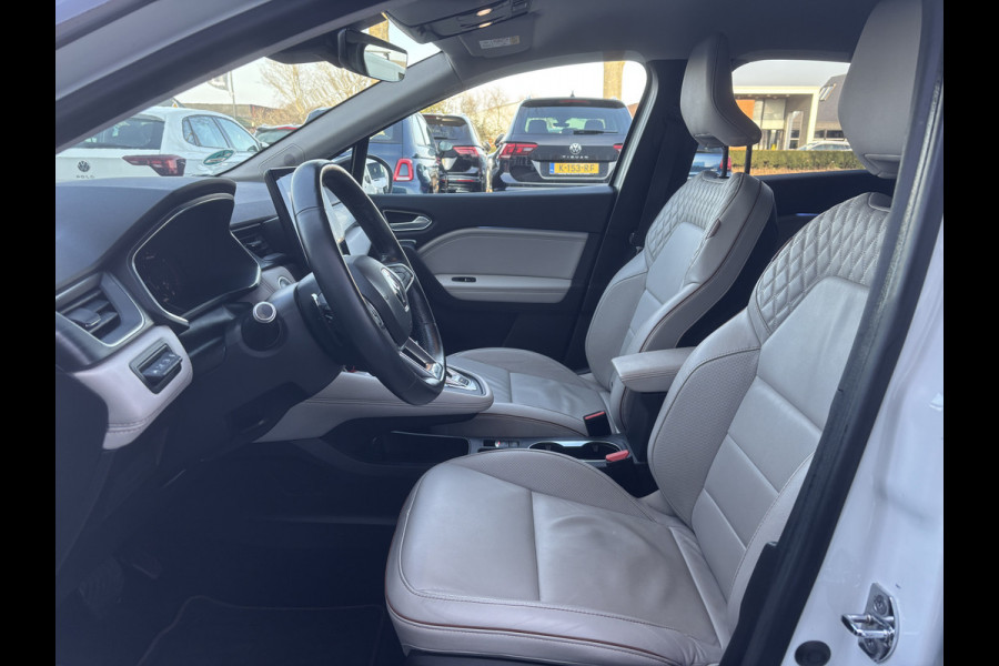 Renault Captur 1.3 TCe 130 Initiale Paris | Stuurverwarming | Leer | Adaptieve Cruise | Dodehoek Detectie