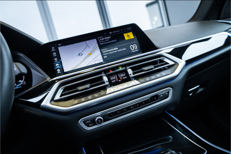 BMW X5 xDrive45e Executive - Panorama | Luchtvering | Memory | 360 Camera | M Sport Interieur